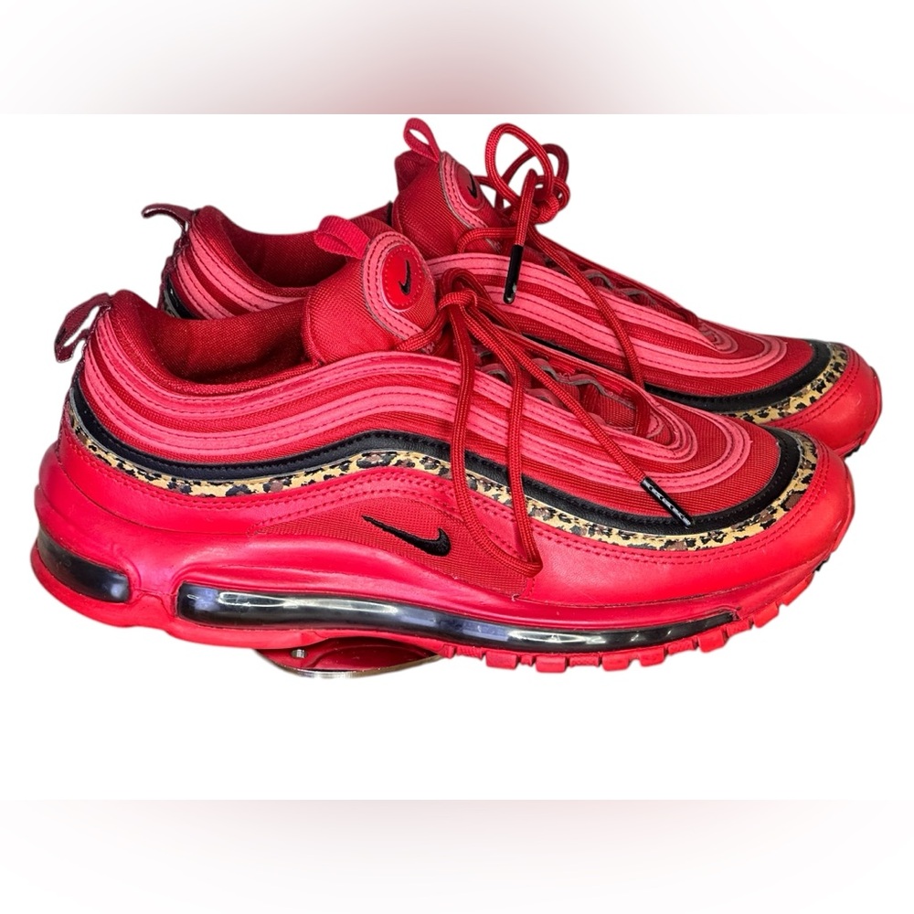Nike Air Max  97 Women’s 9
♥️♥️♥️♥️♥️
